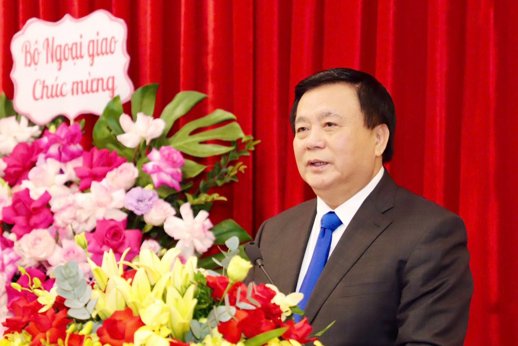 GS.TS Nguyễn Xuân Thắng - Ủy viên Bộ Chính trị, Giám đốc Học viện Chính trị Quốc gia Hồ Chí Minh, Chủ tịch Hội đồng Lý luận Trung ương phát biểu tại buổi lễ