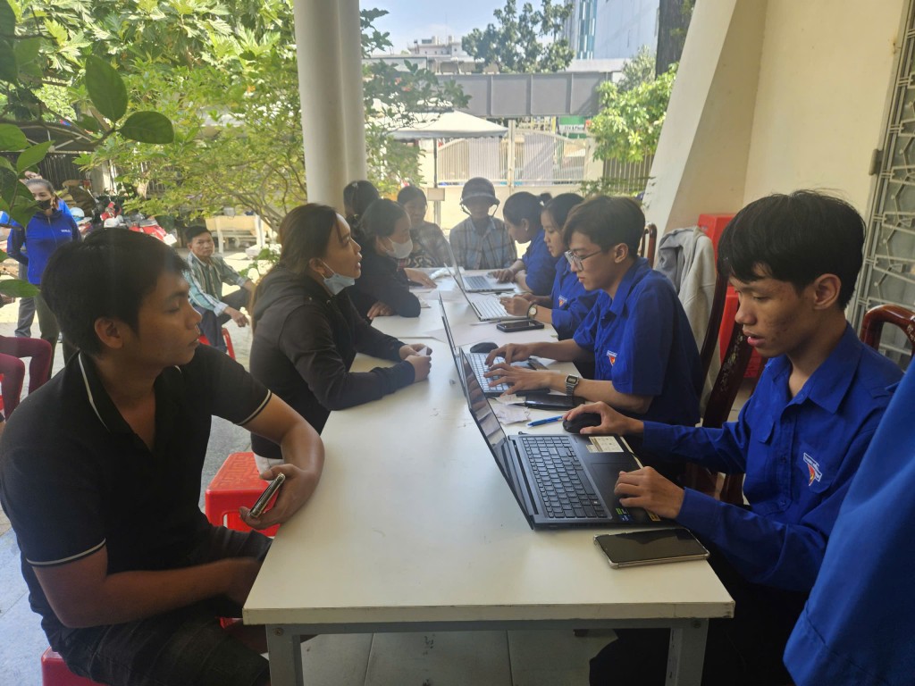 Tiếp nhận hồ sơ tham gia chương trình