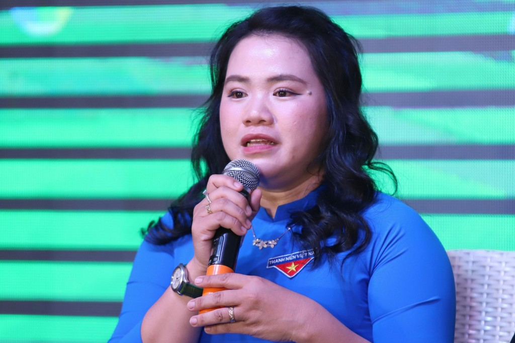 Chị Trần Thị Kim Lĩnh chia sẻ về hành trình khởi nghiệp Chị Trần Thị Kim Lĩnh chia sẻ về hành trình khởi nghiệp