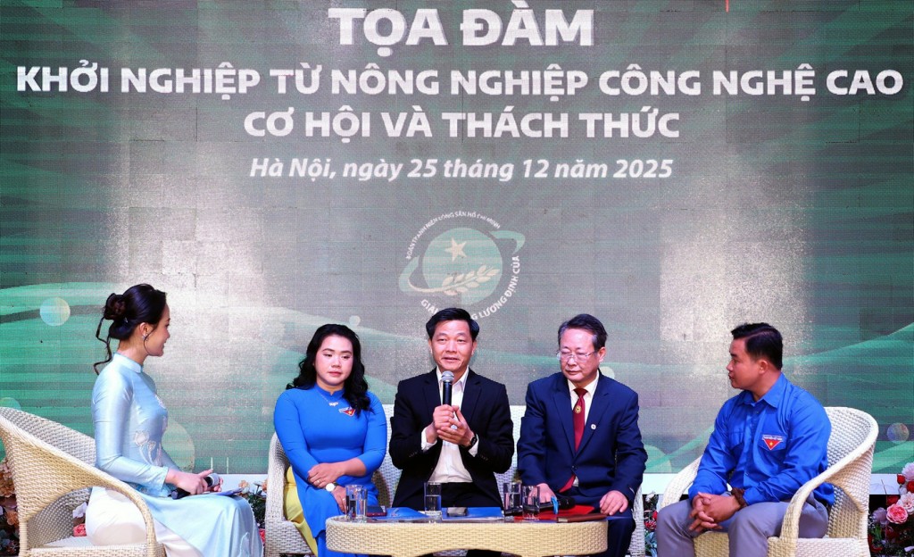 “Đánh thức” tài nguyên bản địa bằng khát vọng của người trẻ “Đánh thức” tài nguyên bản địa bằng khát vọng của người trẻ