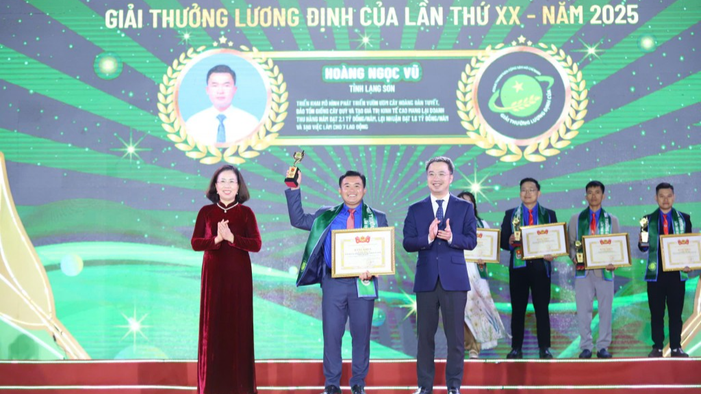 Bài 2: Người hồi sinh hoàng đàn tuyết xứ Lạng