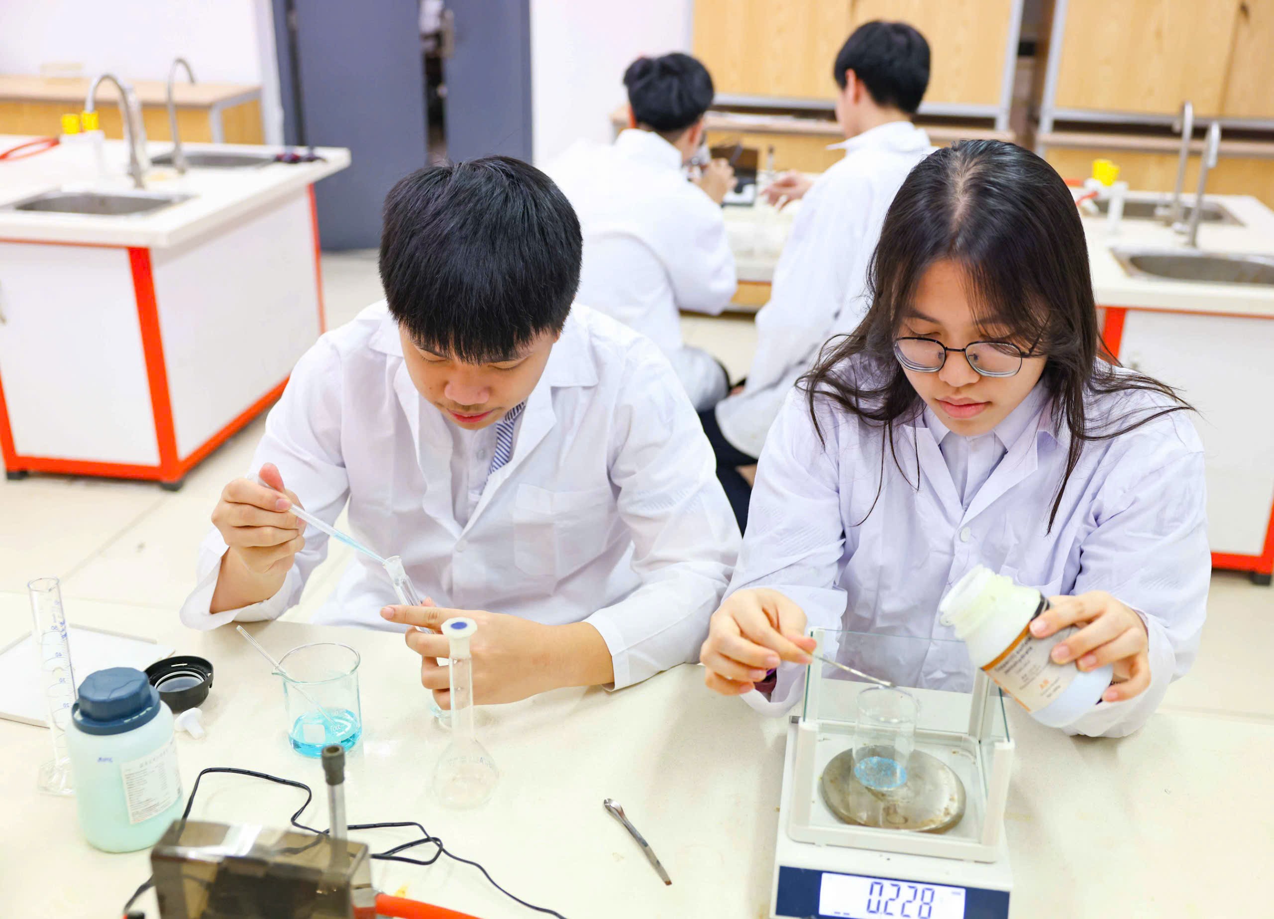 Sự đầu tư bài bản tạo nền tảng cho Hà Nội nâng cao chất lượng giáo dục mũi nhọn Sự đầu tư bài bản tạo nền tảng cho Hà Nội nâng cao chất lượng giáo dục mũi nhọn