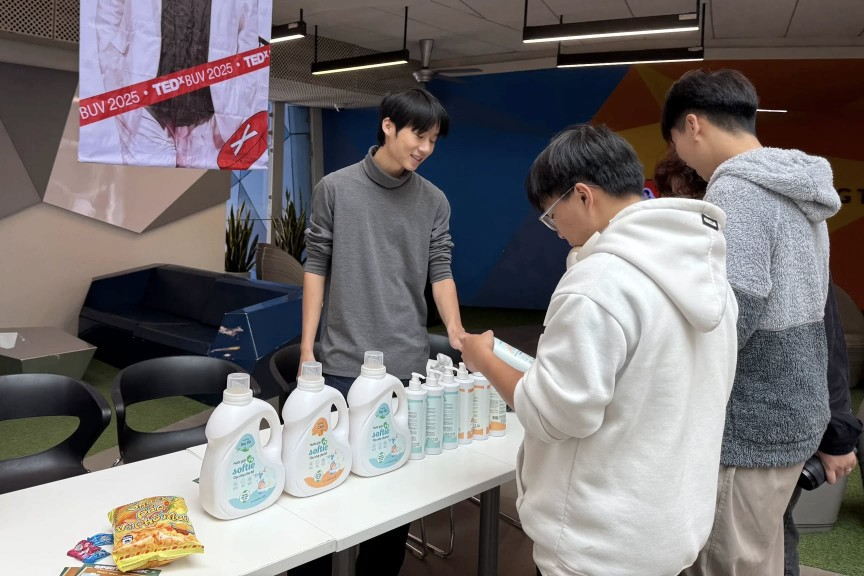 Nhóm bạn trẻ mang đến sản phẩm thân thiện với người tiêu dùng 