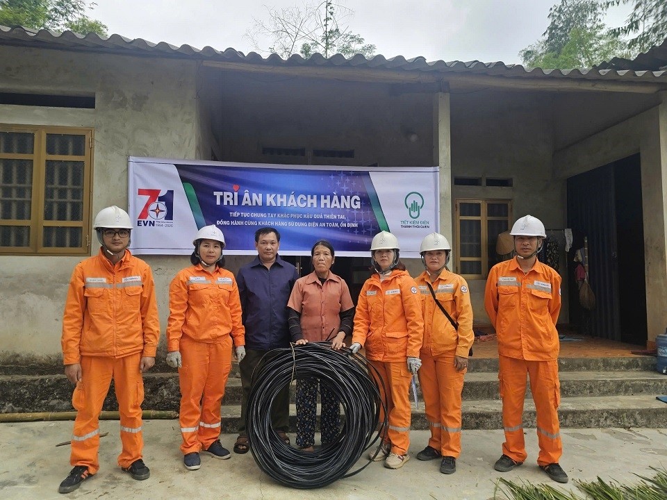 EVNNPC tiếp nối truyền thống đồng hành, tri ân khách hàng EVNNPC tiếp nối truyền thống đồng hành, tri ân khách hàng