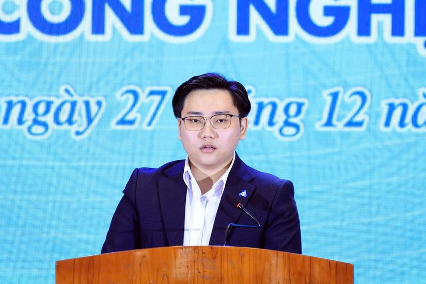 Từ tò mò công nghệ đến bài báo quốc tế của “SV