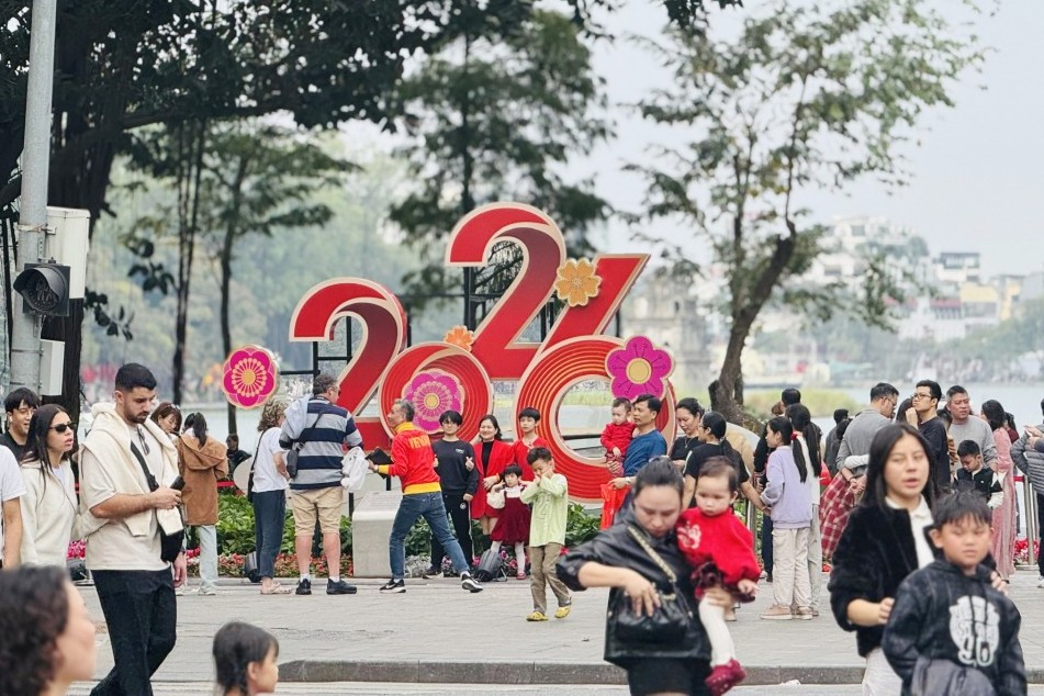 Hà Nội đón lượng khách kỷ lục dịp Tết Dương lịch 2026 Hà Nội đón lượng khách kỷ lục dịp Tết Dương lịch 2026