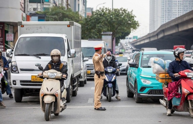 Giao thông thông suốt, tai nạn giảm sâu trong kỳ nghỉ Tết Dương lịch