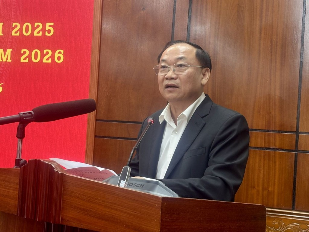 Bí thư Tỉnh ủy Gia Lai Thái Đại Ngọc phát biểu tại hội nghị Bí thư Tỉnh ủy Gia Lai Thái Đại Ngọc phát biểu tại hội nghị