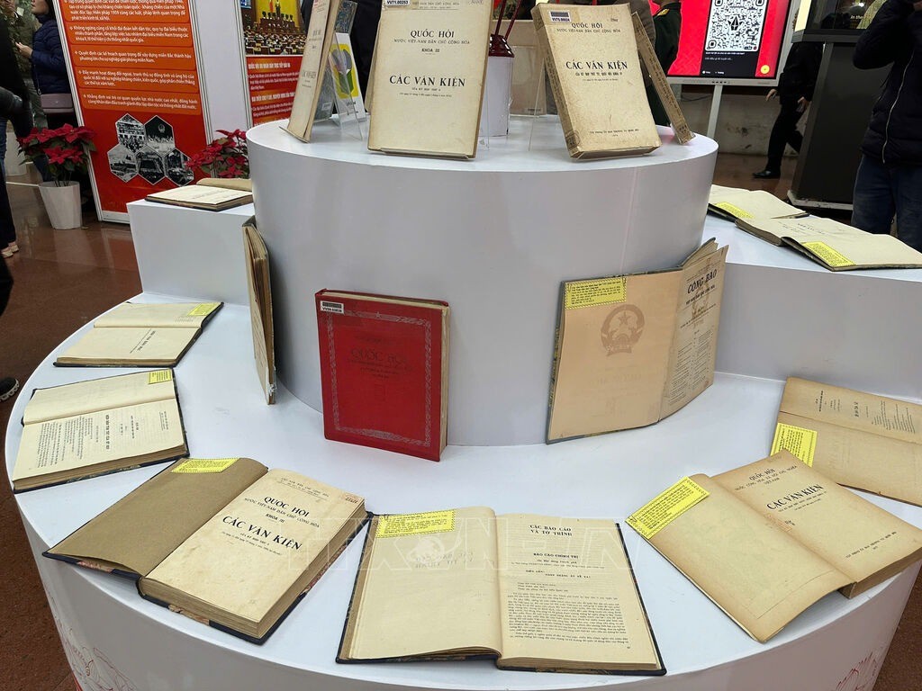 Tư liệu trưng bày tại triển lãm