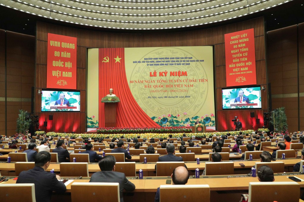 Tổng Bí thư Tô Lâm: Quốc hội tiếp tục đổi mới mạnh mẽ tư duy lập pháp, theo hướng kiến tạo và dẫn dắt phát triển Tổng Bí thư Tô Lâm: Quốc hội tiếp tục đổi mới mạnh mẽ tư duy lập pháp, theo hướng kiến tạo và dẫn dắt phát triển