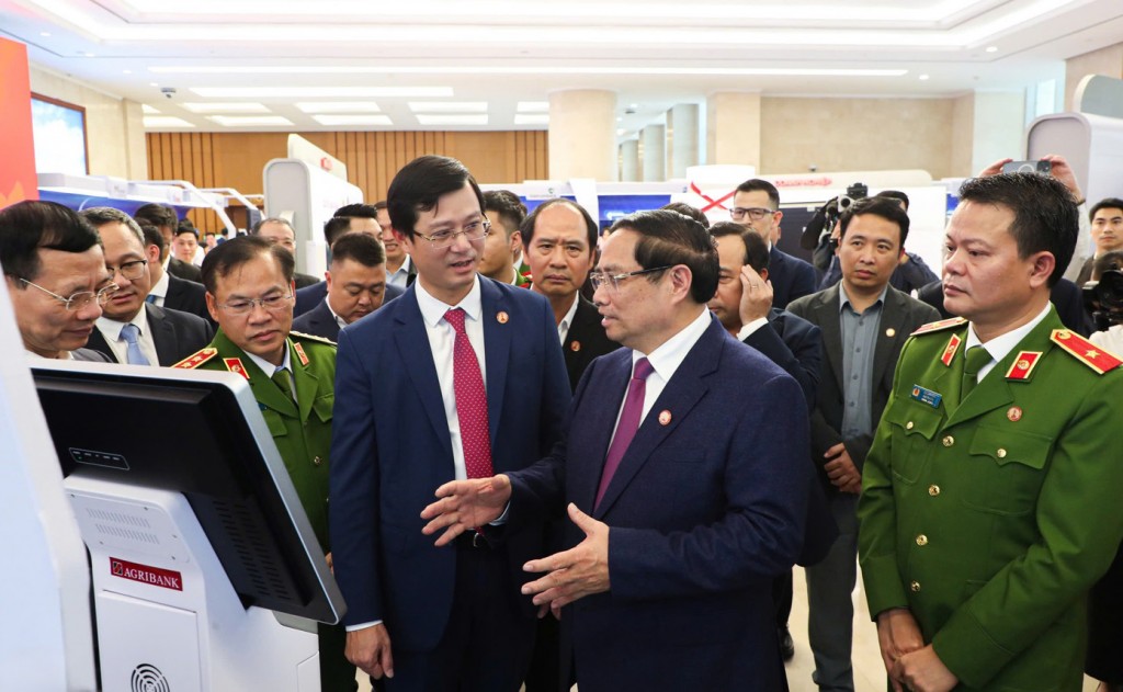 Cuộc bứt phá ngoạn mục trong “cuộc đua” chuyển đổi số