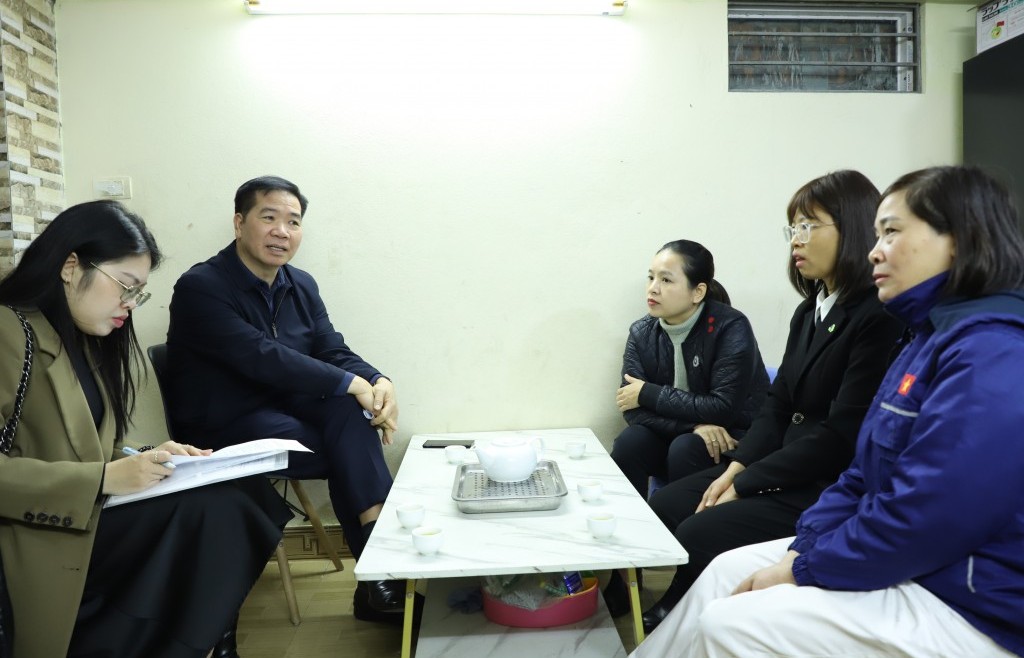 Khảo sát hỗ trợ “Mái ấm Công đoàn” cho đoàn viên khó khăn