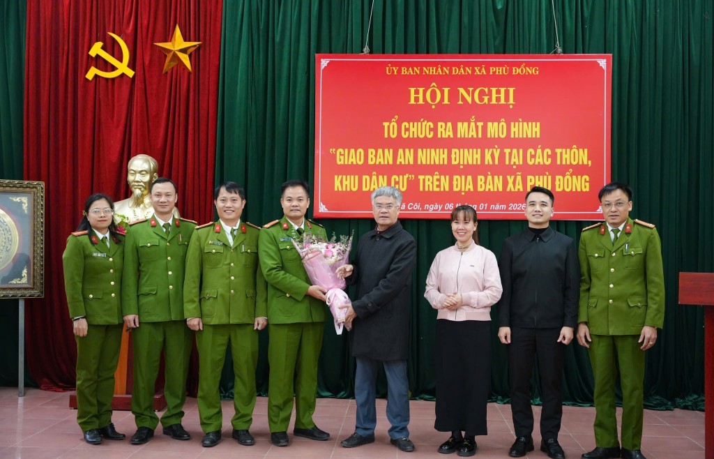 Ra mắt mô hình "Giao ban định kỳ an ninh thôn, khu dân cư"