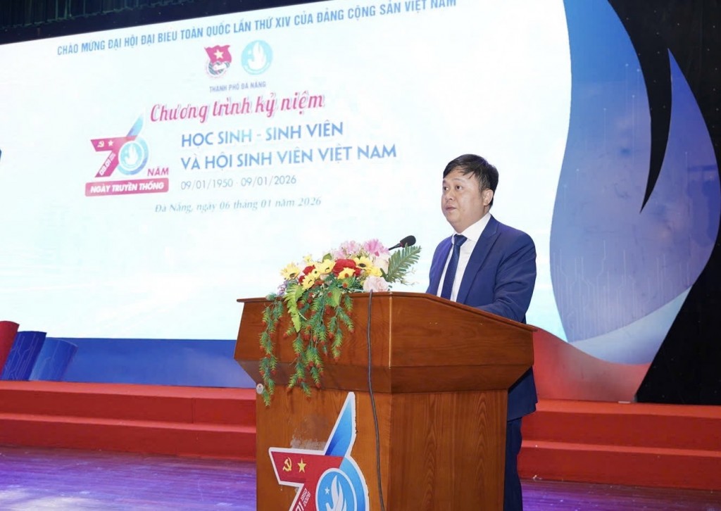 Anh Lê Công Hùng, Phó Chủ tịch Ủy ban MTTQ Việt Nam thành phố, Bí thư Thành đoàn Đà Nẵng phát biểu tại chương trình