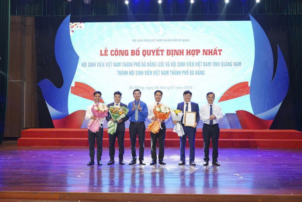 Lễ công bố quyết định hợp nhất Hội Sinh viên Việt Nam TP Đà Nẵng (cũ) và Hội Sinh viên Việt Nam tỉnh Quảng Nam thành Hội Sinh viên Việt Nam TP Đà Nẵng
