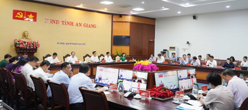 Quang cảnh cuộc họp (ảnh: Thu Oanh) Quang cảnh cuộc họp (ảnh: Thu Oanh)