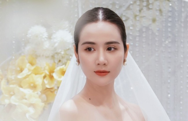 Phan Minh Huyền mong có vai diễn đặc biệt trong năm mới