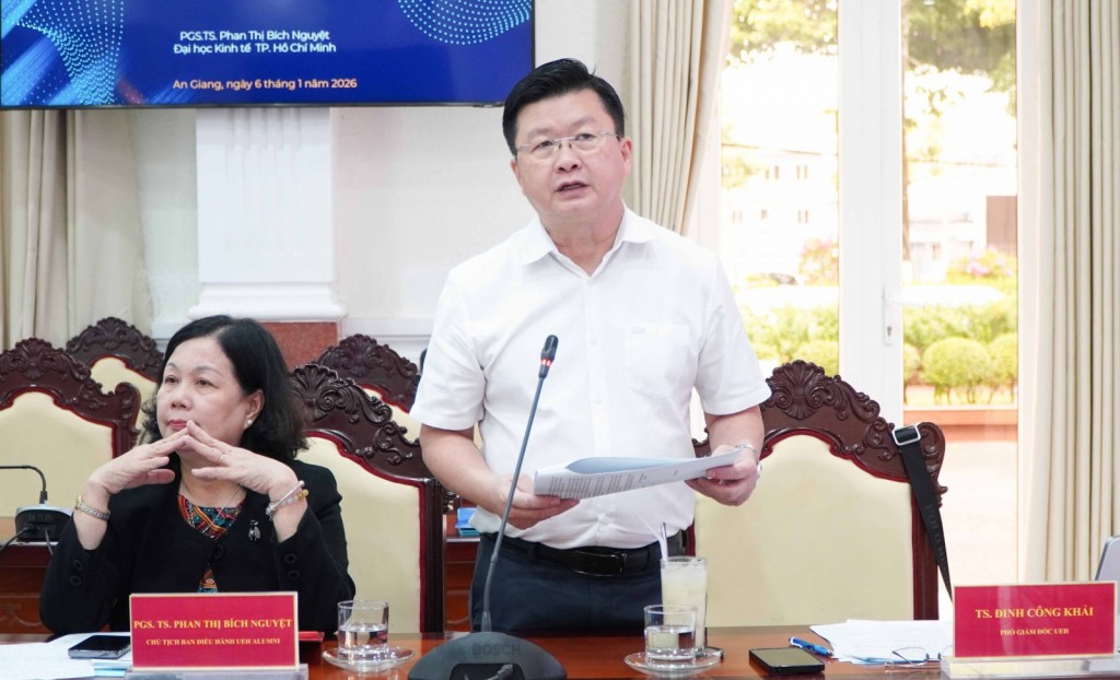 Chủ tịch UBND tỉnh An Giang Hồ Văn Mừng quán triệt nội dung buổi làm việc (ảnh: Trúc Linh)