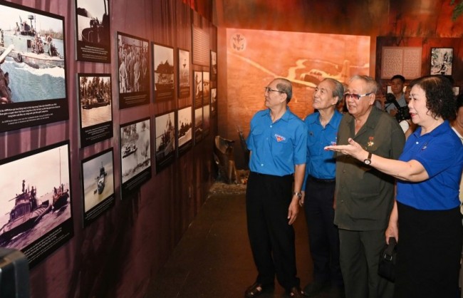 Thời thanh xuân trên tuyến đường 1C huyền thoại