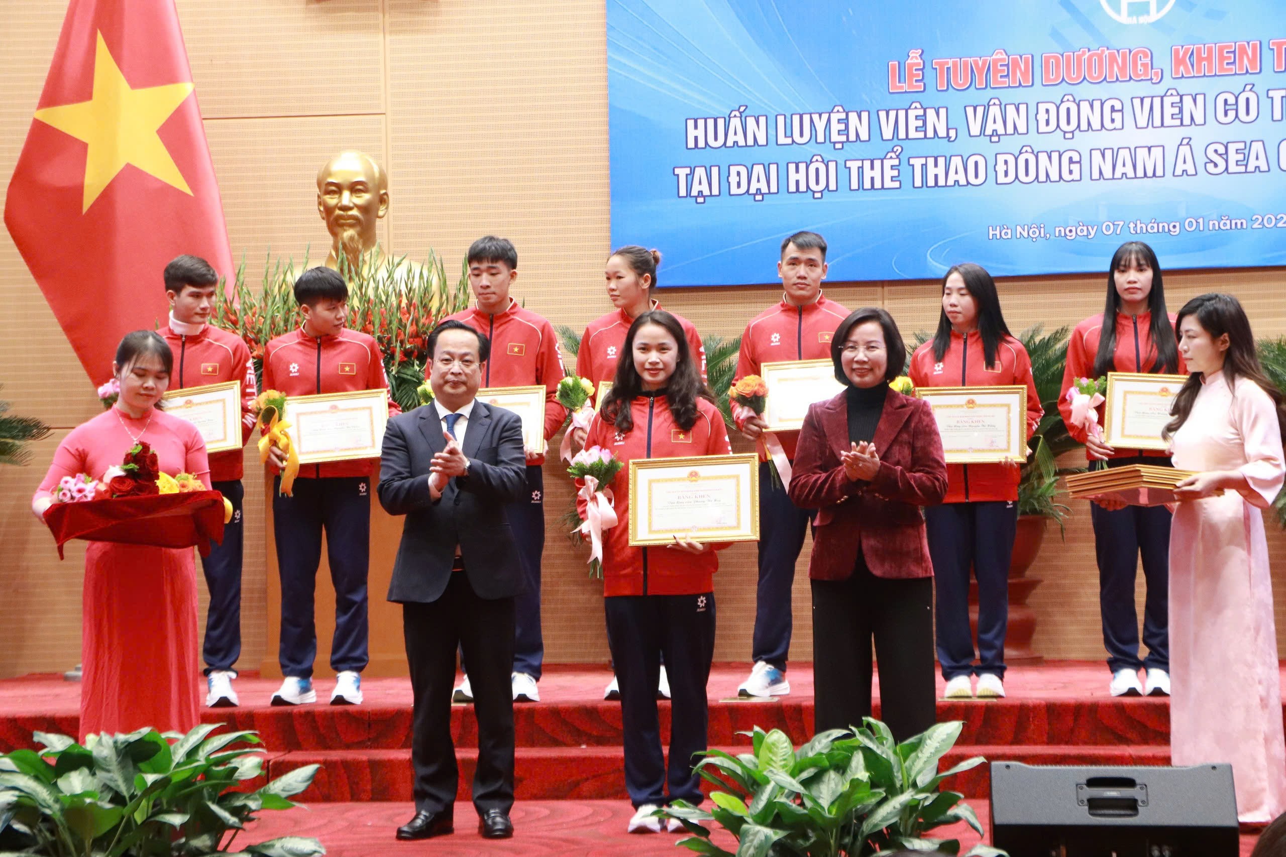 Tuyên dương Huấn luyện viên, vận động viên đạt thành tích tại SEA Games