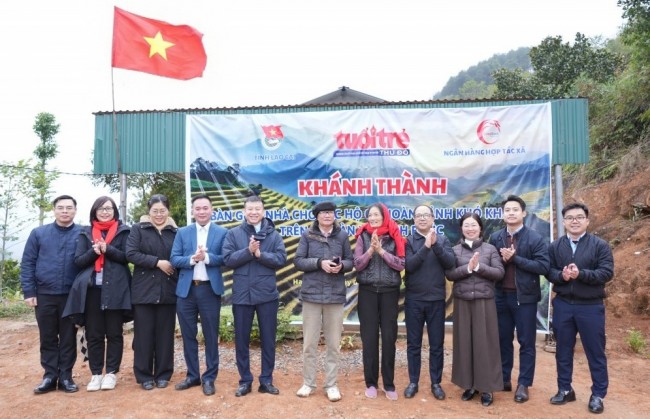 Xuân mới trên miền Hạnh Phúc