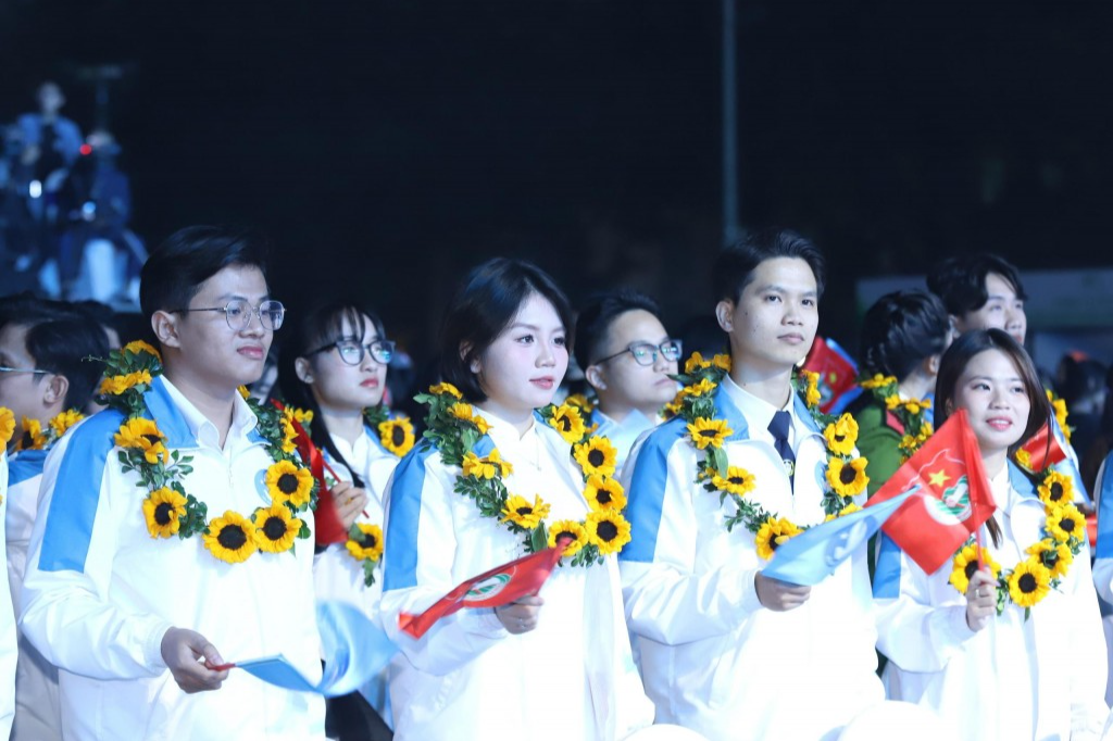 Những gương mặt trẻ được tuyên dương “Sinh viên 5 tốt” năm 2025 Những gương mặt trẻ được tuyên dương “Sinh viên 5 tốt” năm 2025