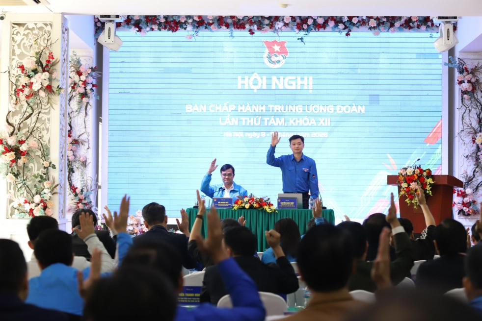 Các đại biểu cho ý kiến với các nội dung tại hội nghị