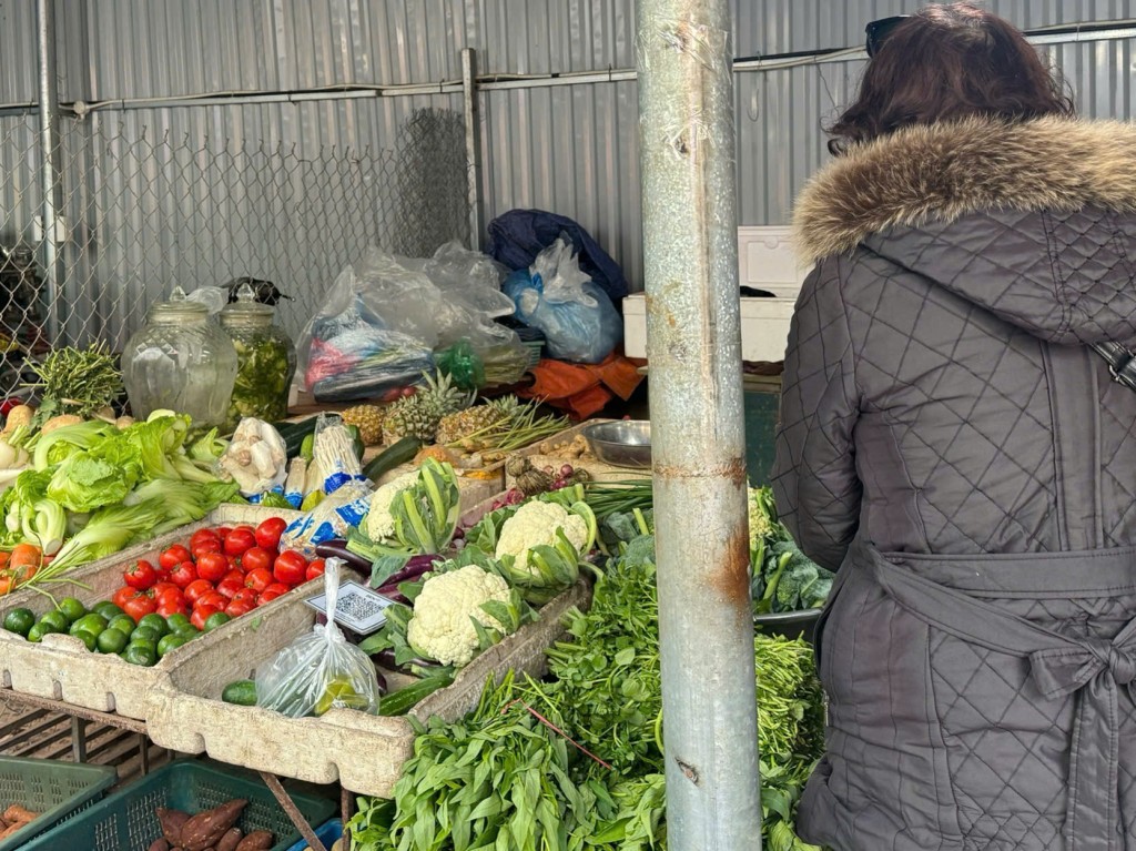 Hà Nội: Chợ truyền thống đã quen với không dùng tiền mặt Hà Nội: Chợ truyền thống đã quen với không dùng tiền mặt