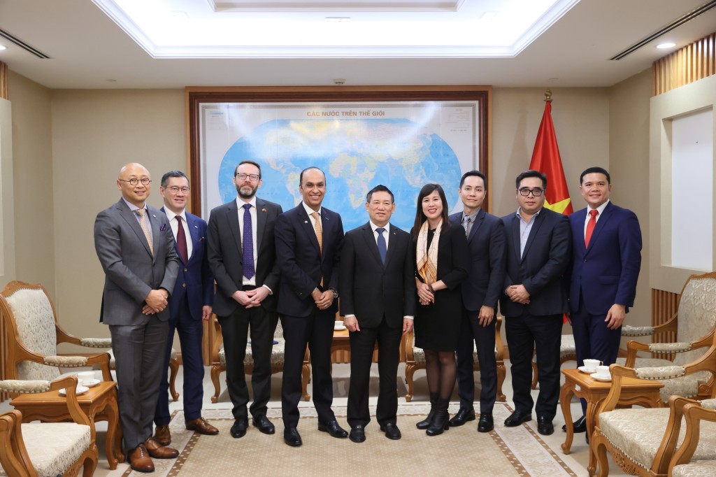 Phó Thủ tướng Hồ Đức Phớc cùng các đại biểu tại buổi tiếp - Ảnh: VGP/Trần Mạnh