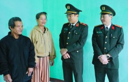 Quảng Ngãi: Thắm nghĩa tình trong căn nhà mới trên đại ngàn Gò Rô