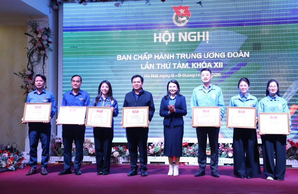 Đổi mới mạnh mẽ phương thức hoạt động của Đoàn