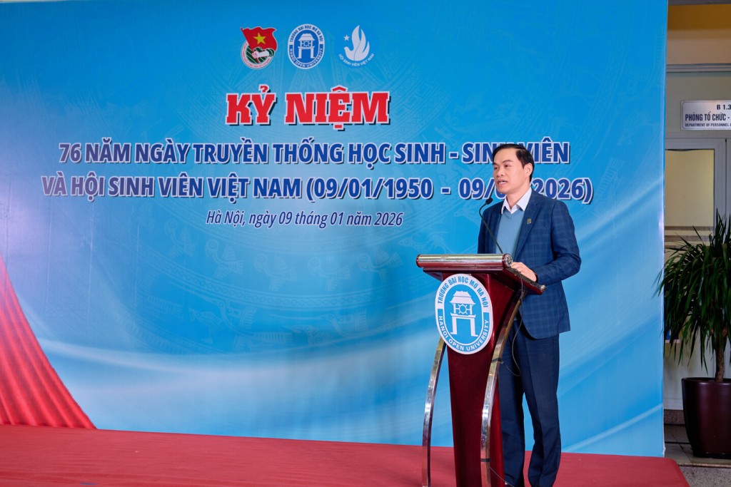 Khơi dậy khát vọng cống hiến của sinh viên trường Mở Khơi dậy khát vọng cống hiến của sinh viên trường Mở