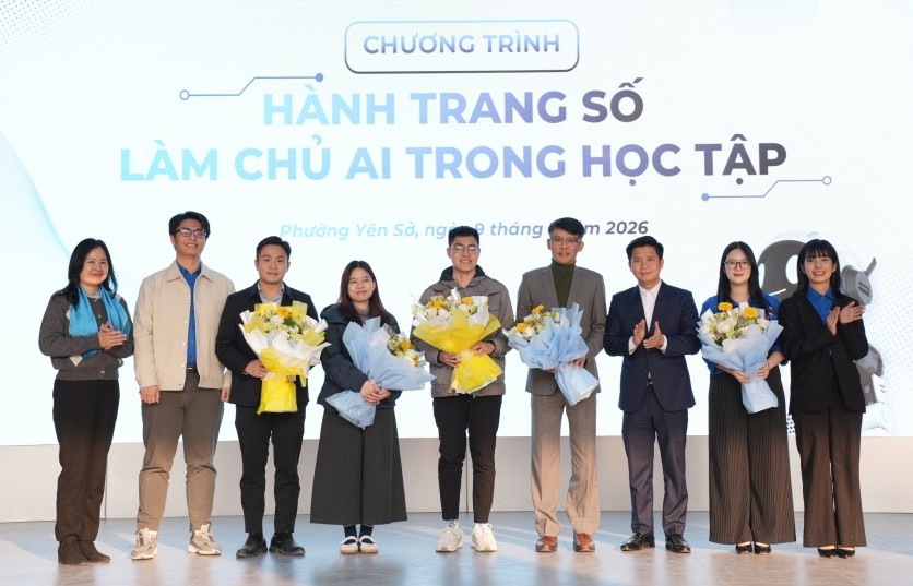 Học sinh hào hứng tiếp cận "chìa khóa" làm chủ AI trong học tập