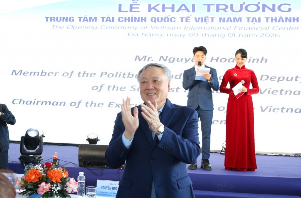 Phó Thủ tướng Thường trực Nguyễn Hòa Bình dự Lễ khai trương Trung tâm Tài chính Quốc tế Việt Nam tại TP. Đà Nẵng - Ảnh: VGP/Nguyễn Hoàng