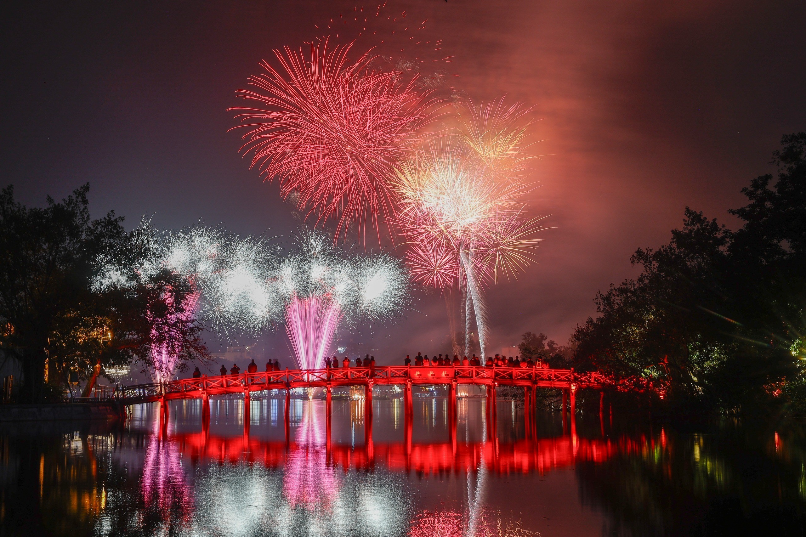 Đảm bảo mọi điều kiện để người dân Thủ đô đón Tết vui tươi, đầm ấm