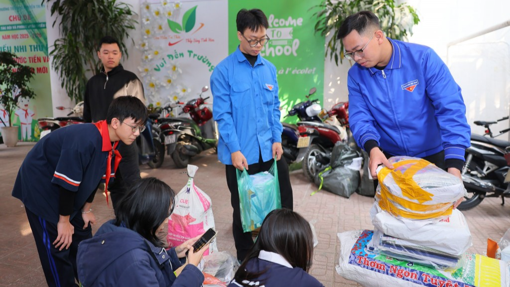 Rất nhiều giấy vụn đã được thu gom