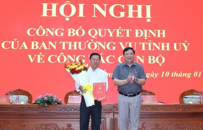 Đồng chí Phạm Văn An giữ chức Phó Bí thư Đảng ủy UBND tỉnh Đồng Tháp