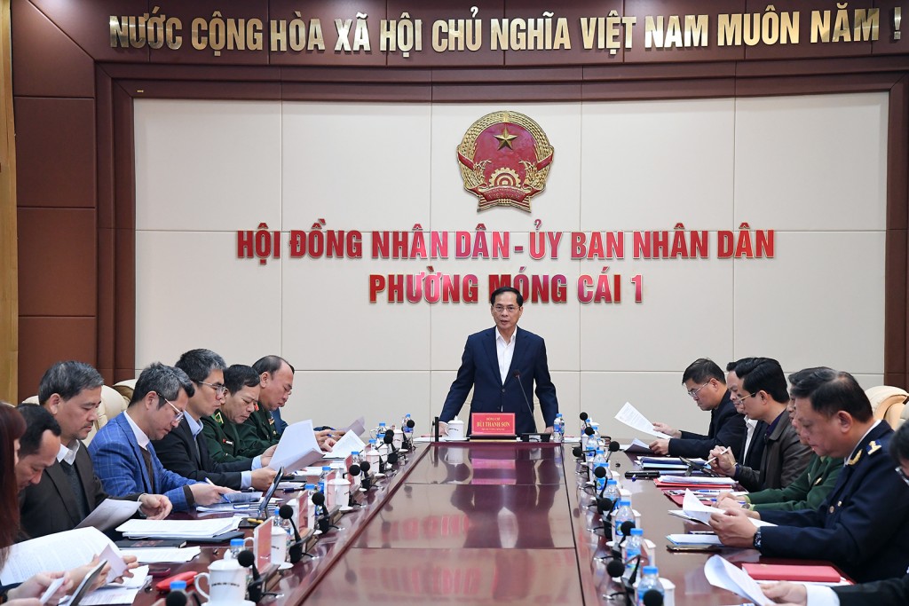 Phó Thủ tướng làm việc với tỉnh Quảng Ninh - Ảnh: VGP/Hải Minh Phó Thủ tướng làm việc với tỉnh Quảng Ninh - Ảnh: VGP/Hải Minh