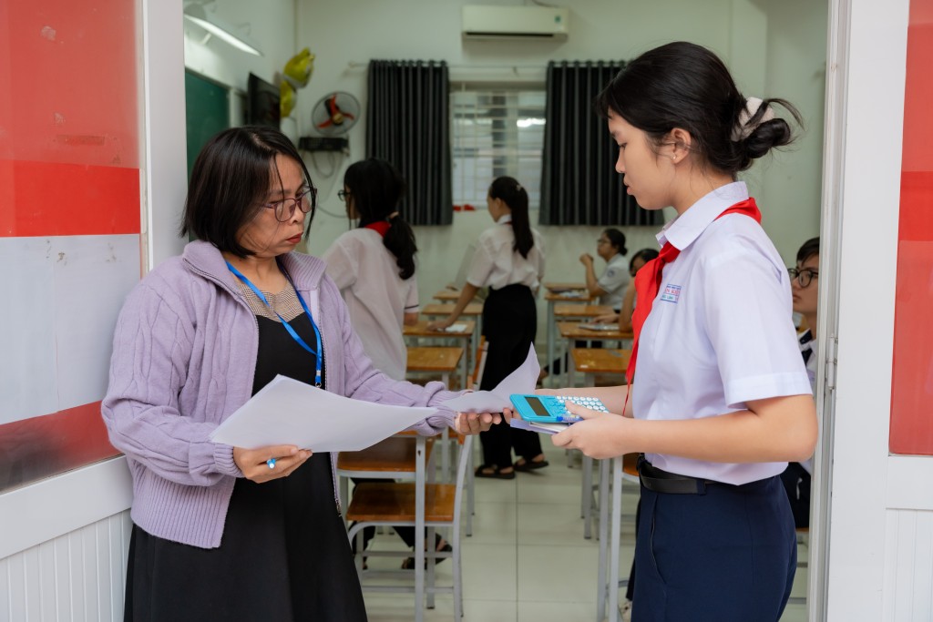 Gần 4.000 học sinh giỏi tranh tài tại kỳ thi giải toán trên máy tính cầm tay