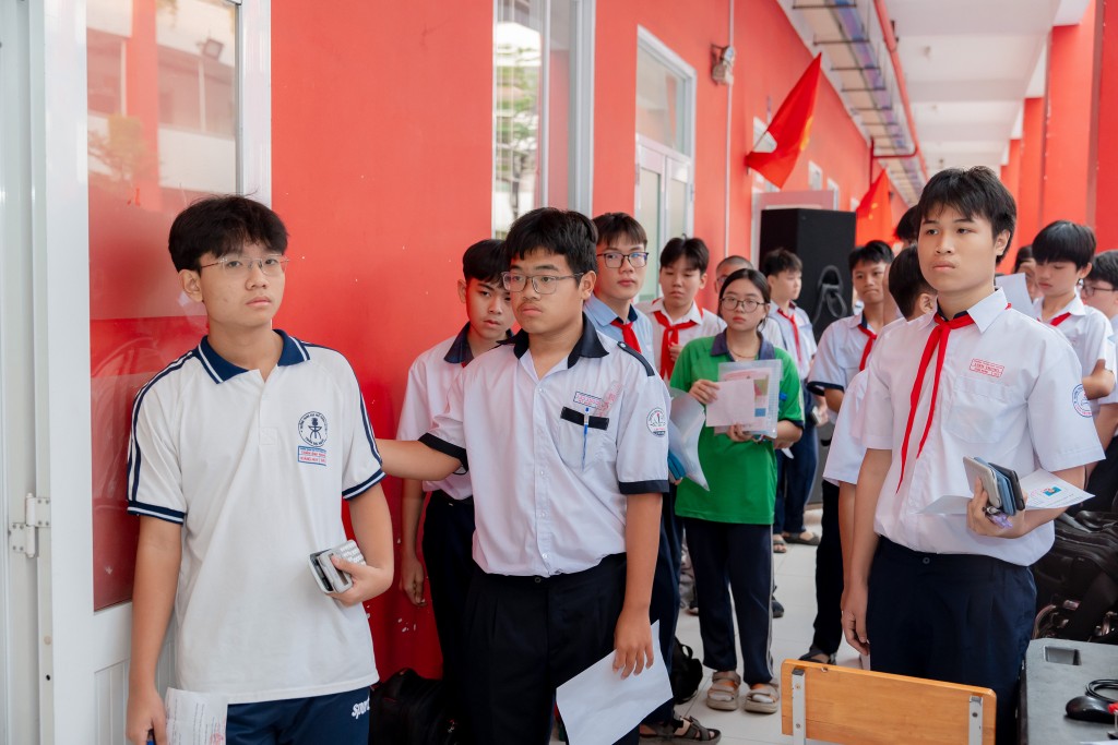 Gần 4.000 học sinh giỏi tranh tài tại kỳ thi giải toán trên máy tính cầm tay