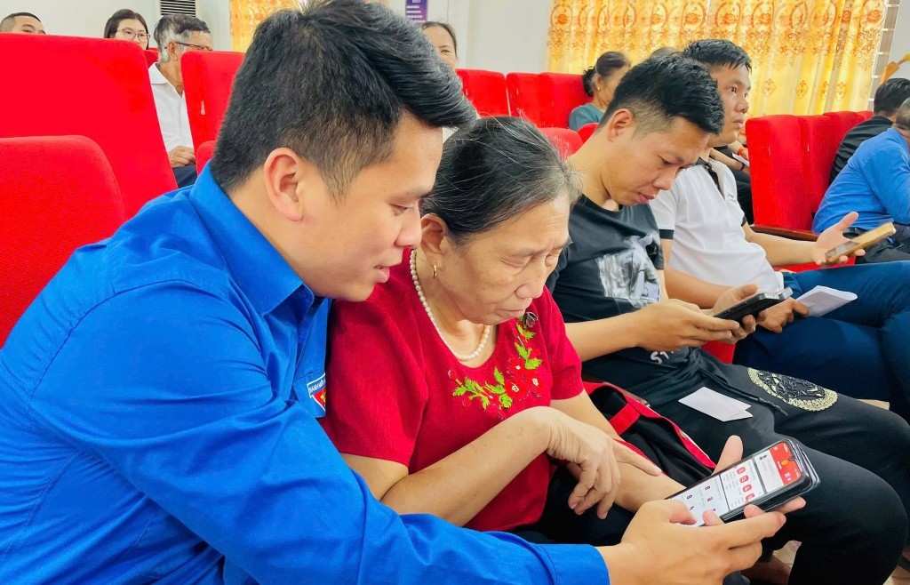 Thanh niên Quảng Ninh xung kích kiến tạo tương lai xanh