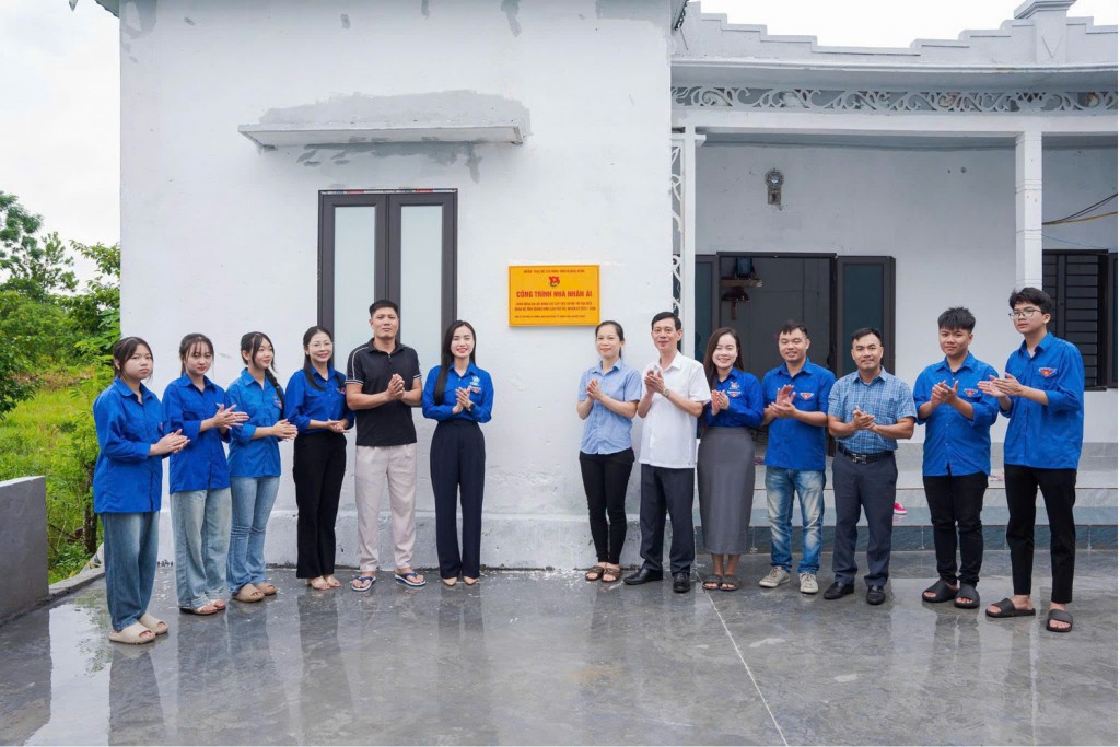 Tỉnh đoàn Quảng Ninh bàn giao “Nhà nhân ái” cho người dân
