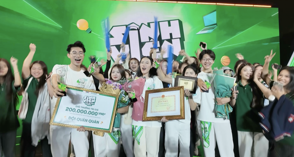 Đội SHB giành ngôi vô địch