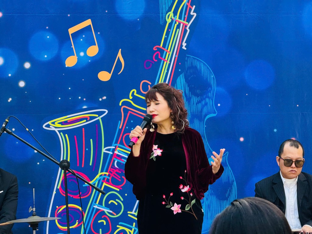 Chương trình có sự đổi mới qua mỗi tuần biểu diễn nên luôn mang đến những điều mới mẻ cho khán giả