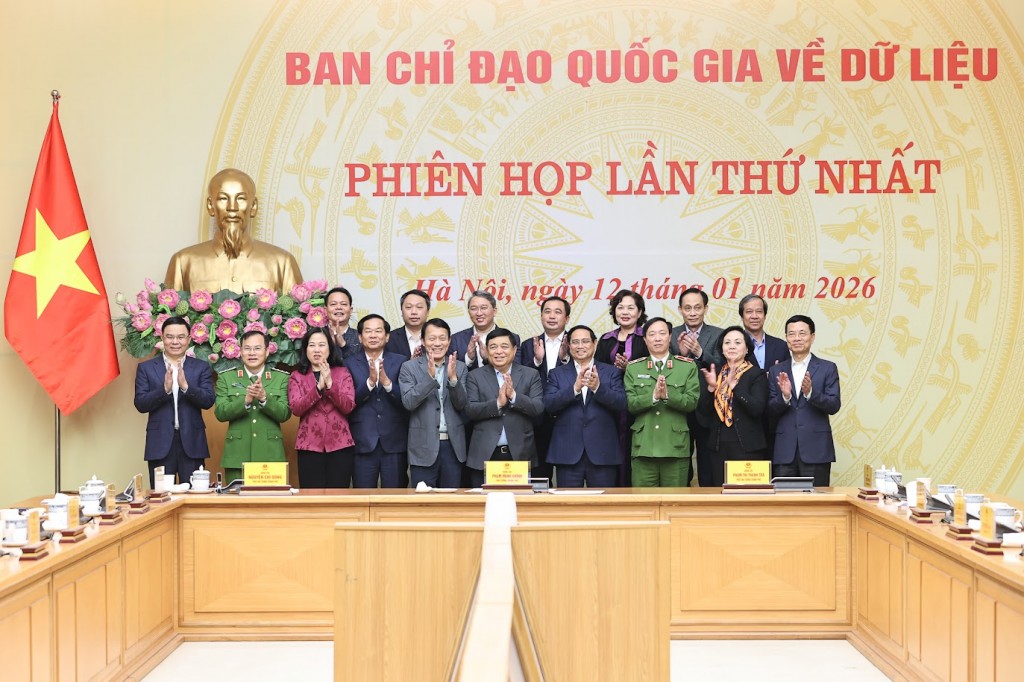 Thủ tướng và các đại biểu - Ảnh: VGP/Nhật Bắc Thủ tướng và các đại biểu - Ảnh: VGP/Nhật Bắc