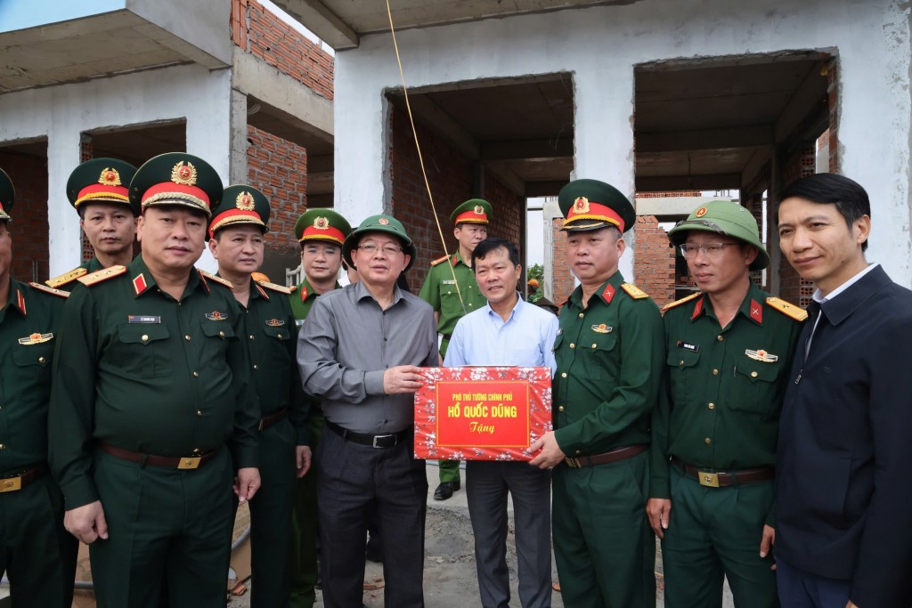 Hoàn thành dứt điểm xây dựng nhà ở cho người dân Gia Lai trước 15/1