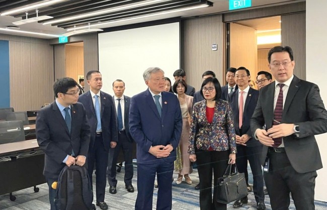 Thúc đẩy hợp tác trong lĩnh vực trung tâm tài chính