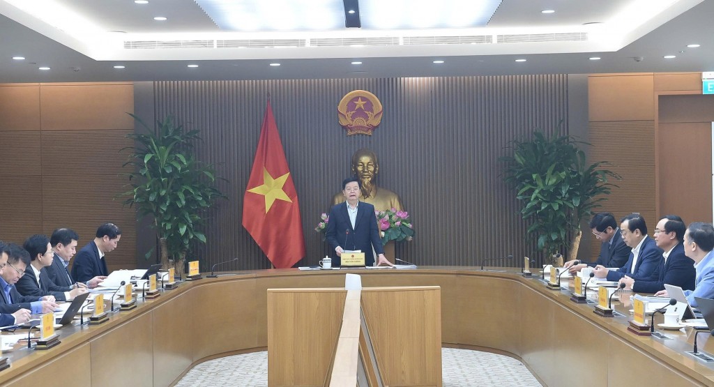 Phó Thủ tướng yêu cầu năm 2026, các bộ, ngành, địa phương phải quyết tâm cao hơn, hành động quyết liệt hơn, phối hợp chặt chẽ, có chương trình, kế hoạch cụ thể trên tinh thần 6 rõ, khắc phục hạn chế, khó khăn, phấn đấu đạt và vượt các nhiệm vụ được giao về du lịch - Ảnh: VGP/Giang Thanh Phó Thủ tướng yêu cầu năm 2026, các bộ, ngành, địa phương phải quyết tâm cao hơn, hành động quyết liệt hơn, phối hợp chặt chẽ, có chương trình, kế hoạch cụ thể trên tinh thần 6 rõ, khắc phục hạn chế, khó khăn, phấn đấu đạt và vượt các nhiệm vụ được giao về du lịch - Ảnh: VGP/Giang Thanh