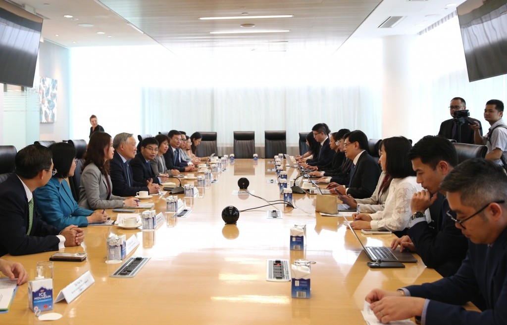 Thúc đẩy các hoạt động hợp tác, kết nối giữa Việt Nam và Singapore về Trung tâm tài chính quốc tế