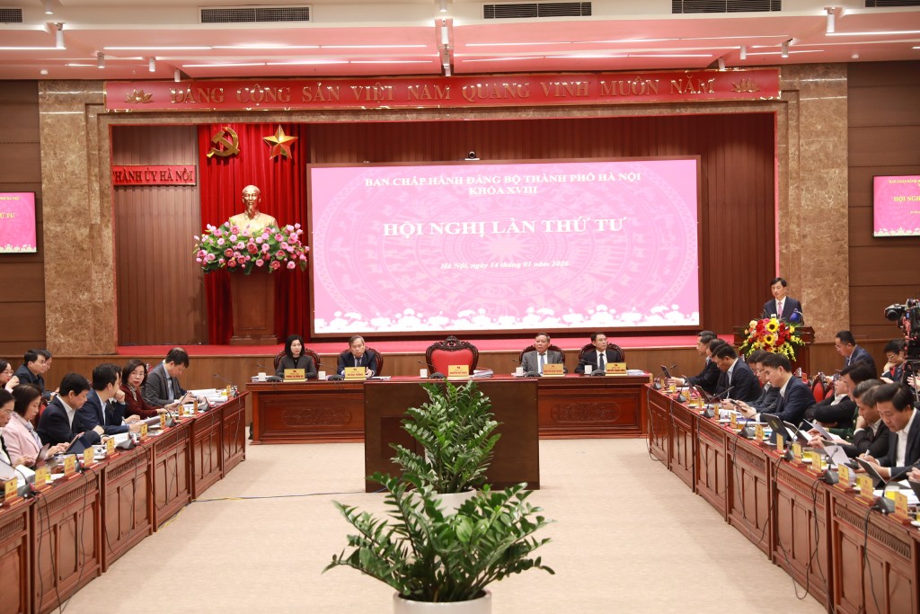 Họp bàn 10 nội dung quan trọng, triển khai chỉ đạo của Tổng Bíthư